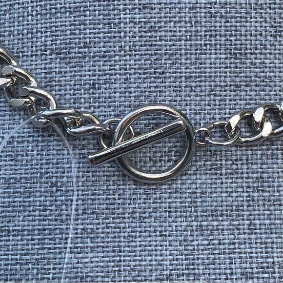 Two Urban Outfitters OU Layering Mixed Media Gold/Silver Chain/Key Necklaces NWT - Picture 6 of 10